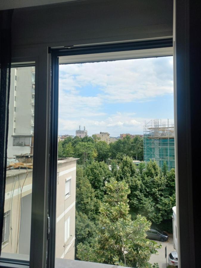 Cozy & Stylish Apartment Тирана Екстериор снимка